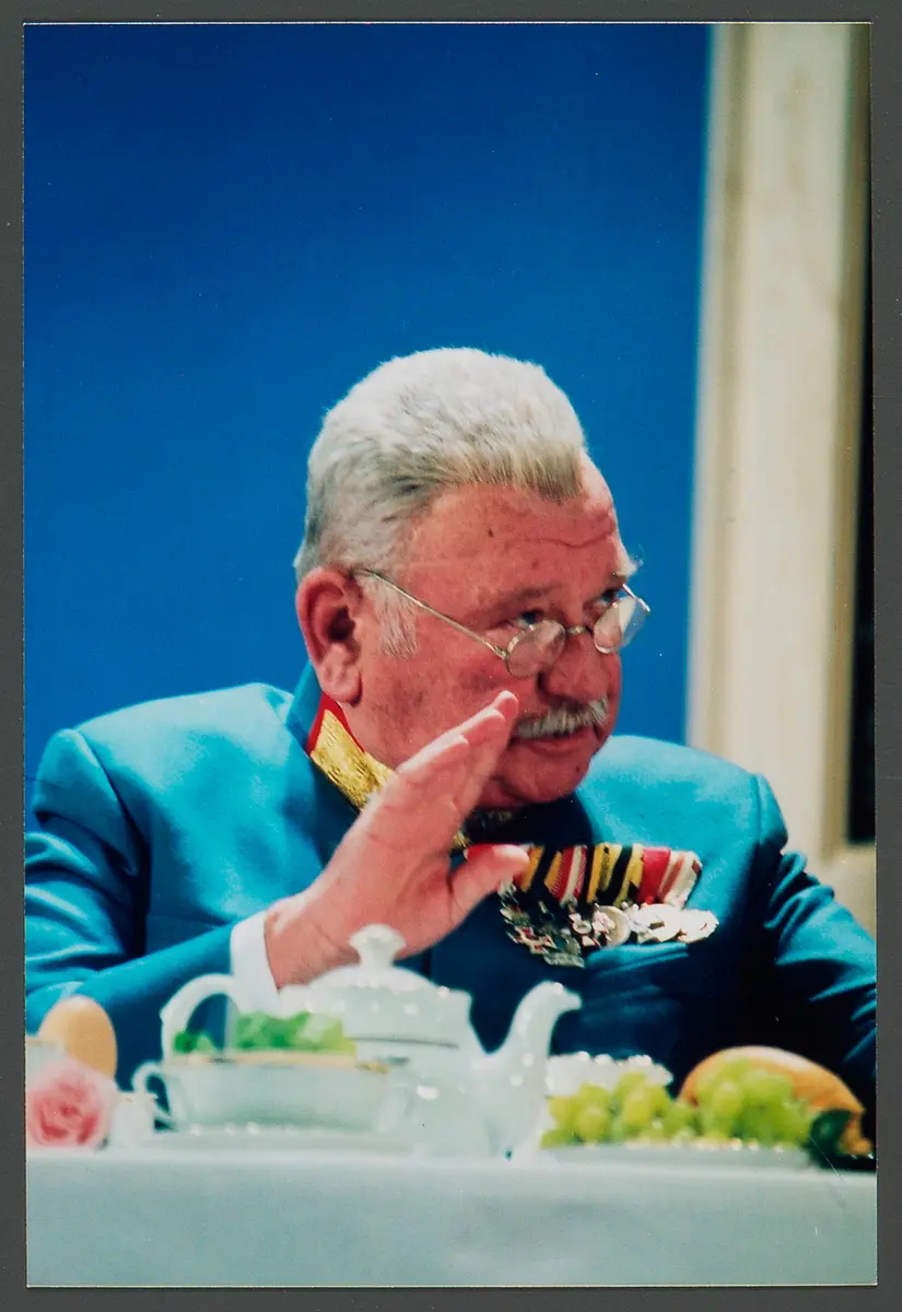 Fritz Muliar, Verweis auf Stücktitel: Olympia