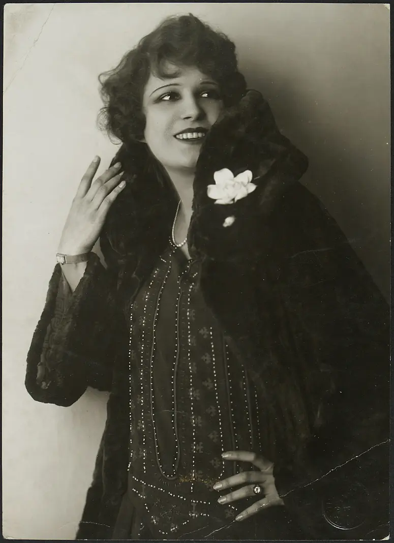Lily Damita