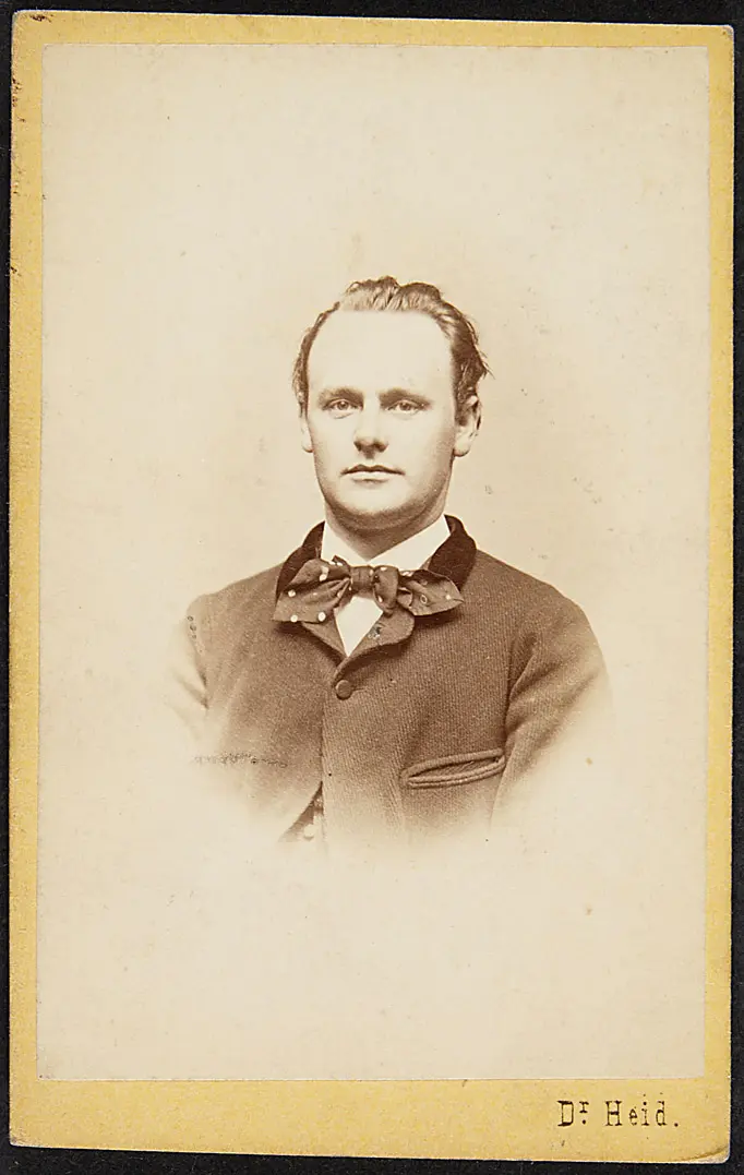 Hermann Schöne