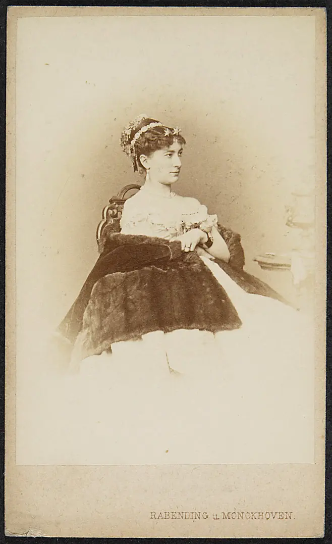 Charlotte Wolter