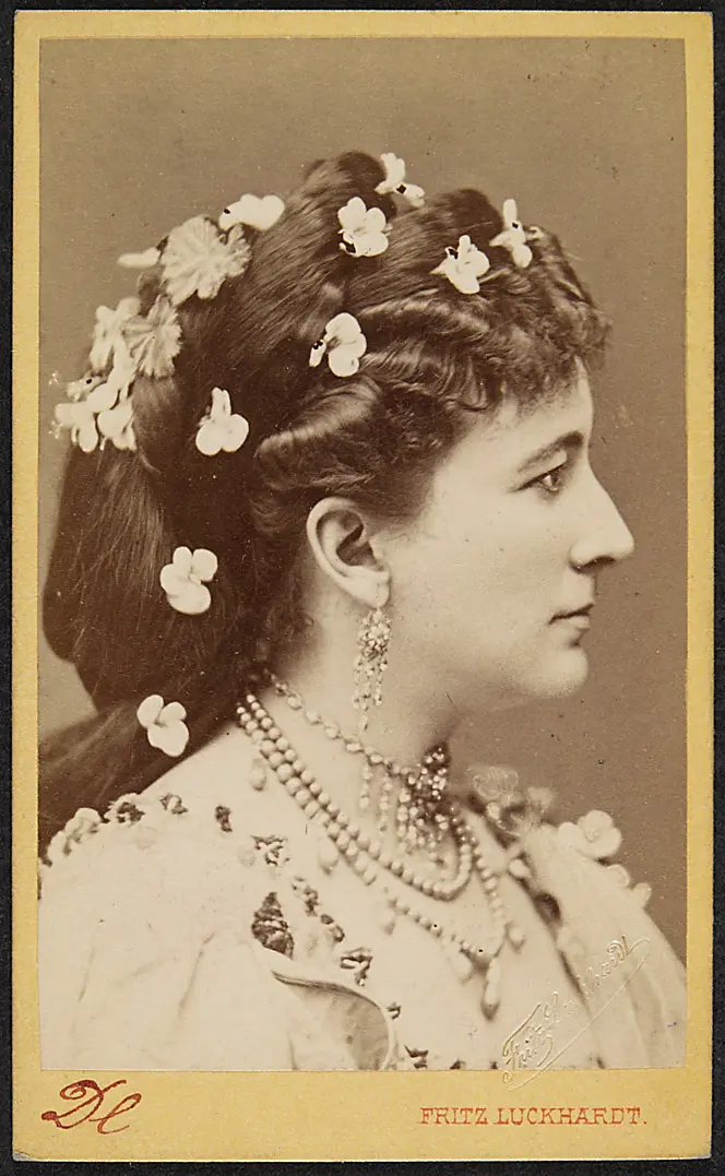 Charlotte Wolter
