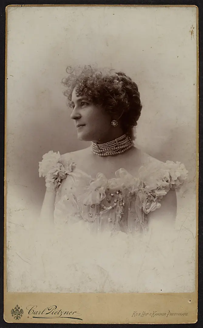 Vera Bauer