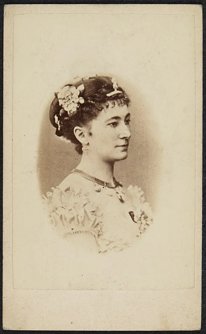 Charlotte Wolter