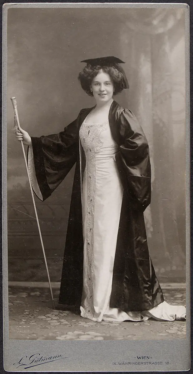 Grete Freund