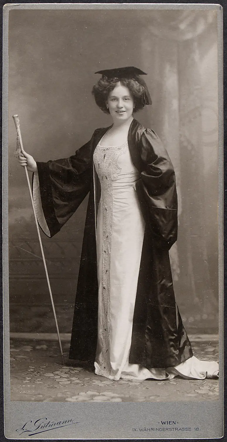 Grete Freund