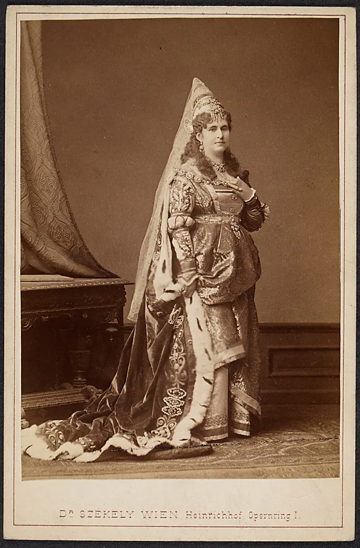 Marie Straßmann, Verweis auf Stücktitel: König Heinrich VI.