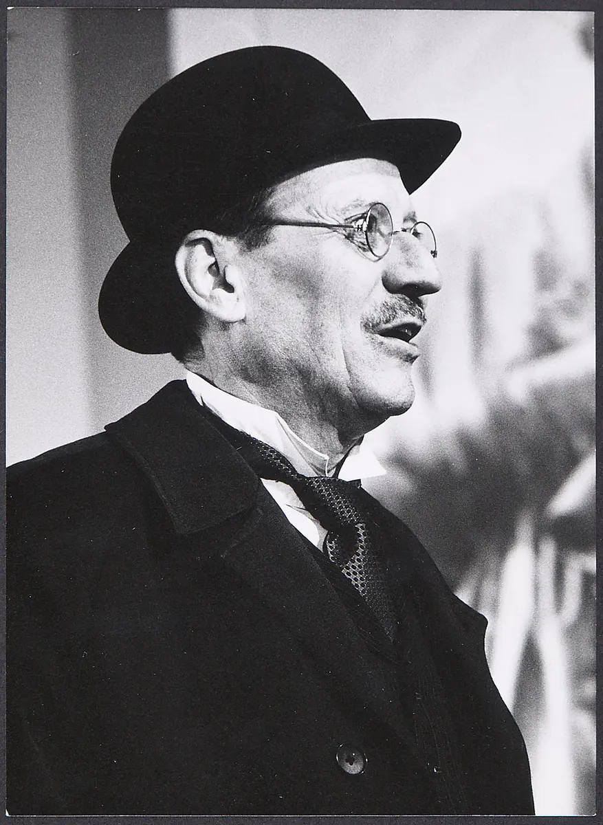 Fritz Holzer, Verweis auf Stücktitel: Der Maulkorb