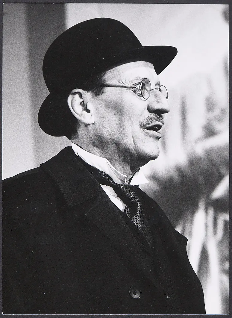Fritz Holzer, Verweis auf Stücktitel: Der Maulkorb