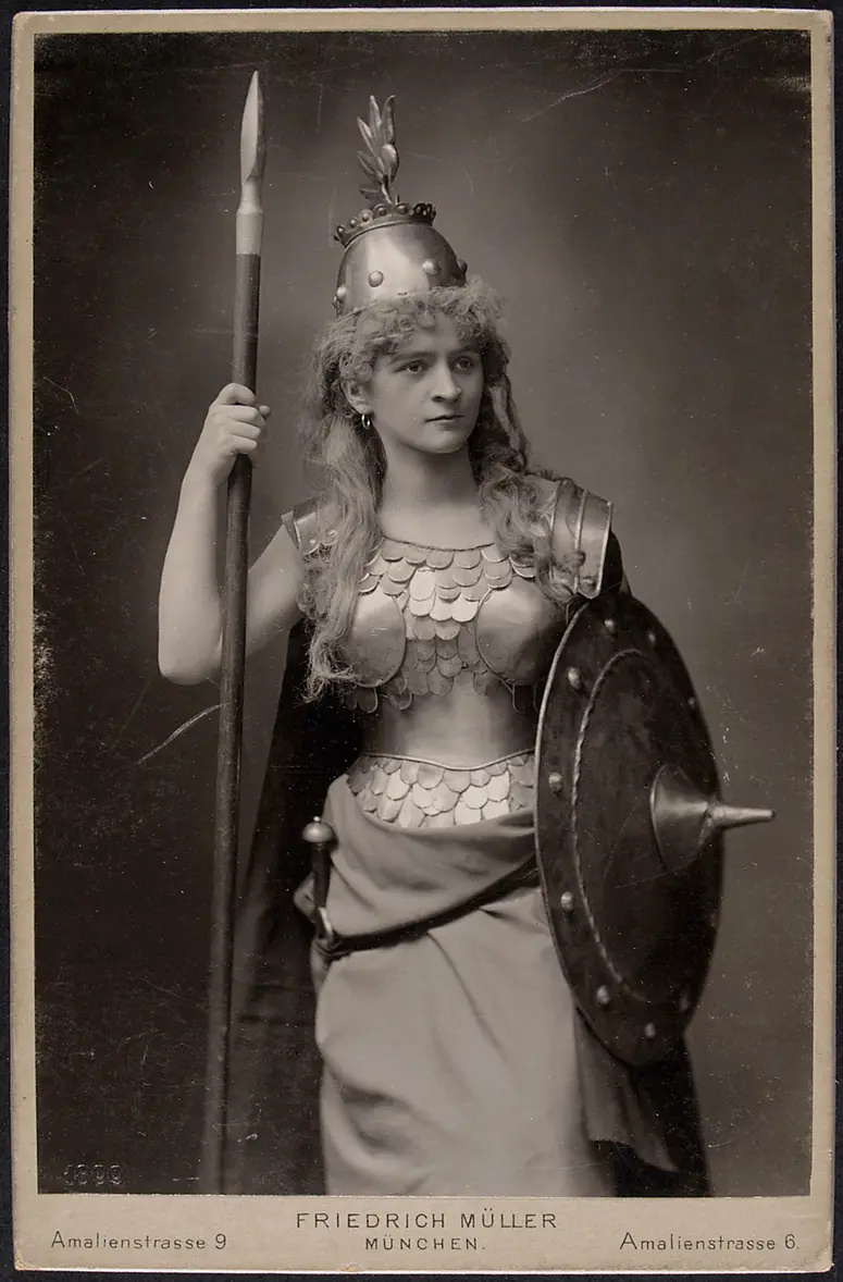 Betty Koch, Verweis auf Stücktitel: Die Walküre