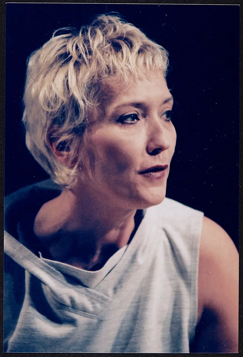 Elisabeth Augustin, Verweis auf Stücktitel: Klaras Verhältnisse