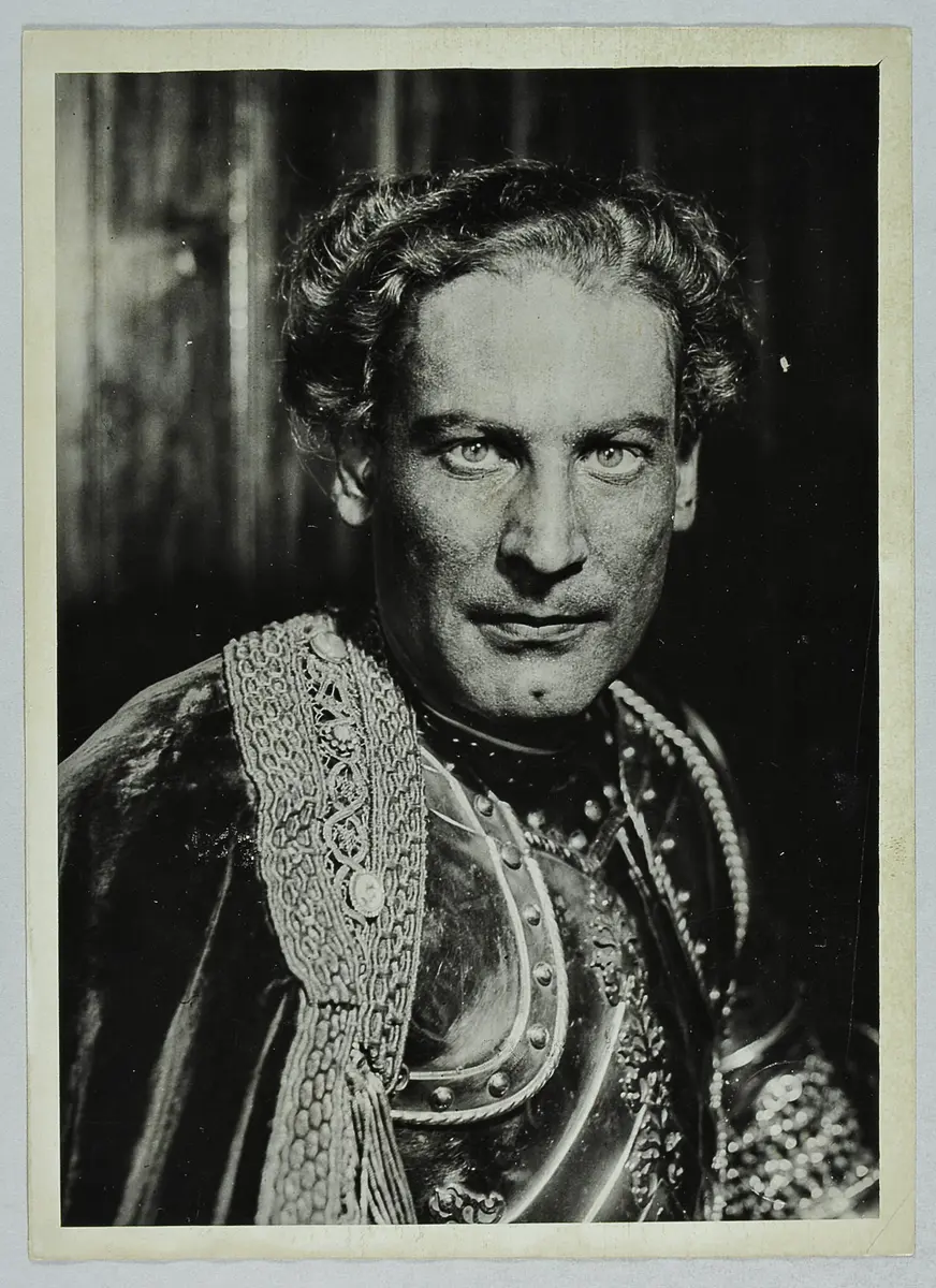 Erich Strömer, Verweis auf Stücktitel: König Richard III.