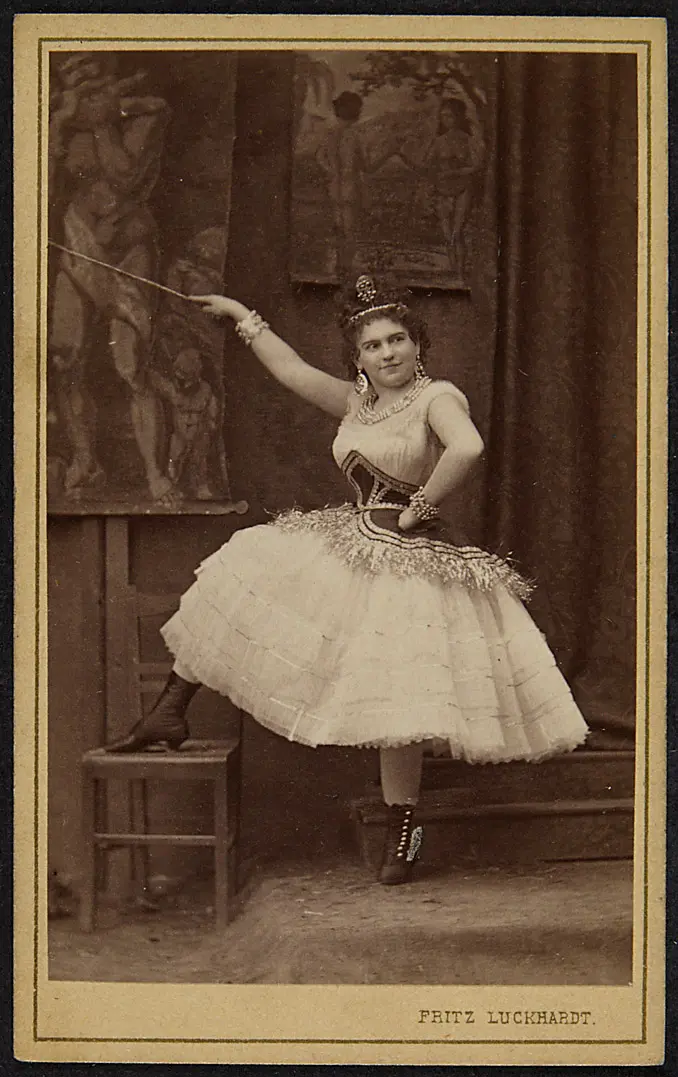 Josefine Gallmeyer, Verweis auf Stücktitel: Die Prinzessin von Trapezunt
